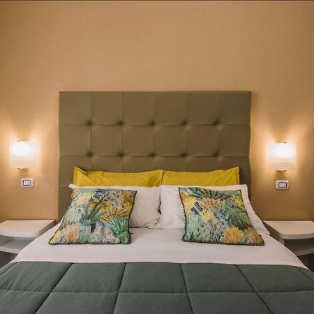 Tiziana'S House Bed & Breakfast Salerno Luaran gambar