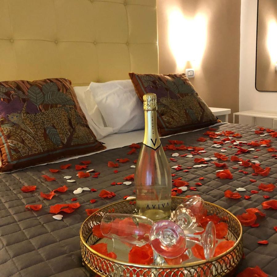 Tiziana'S House Bed & Breakfast Salerno Luaran gambar