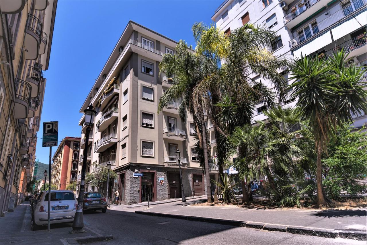 Tiziana'S House Bed & Breakfast Salerno Luaran gambar