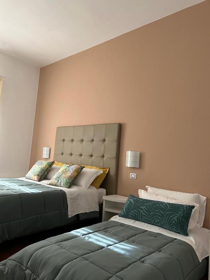 Tiziana'S House Bed & Breakfast Salerno Luaran gambar