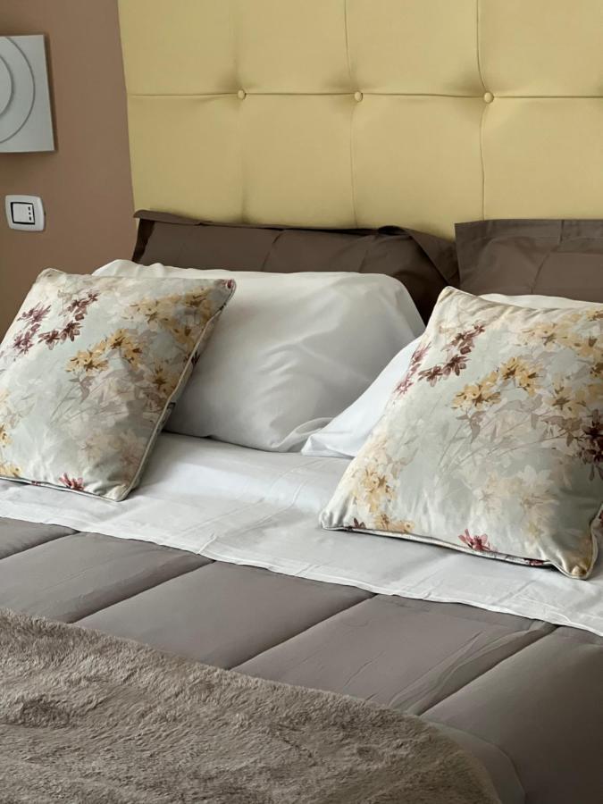 Tiziana'S House Bed & Breakfast Salerno Luaran gambar