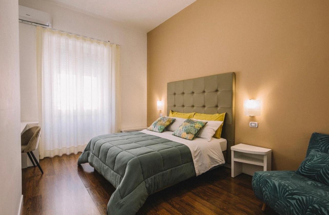 Tiziana'S House Bed & Breakfast Salerno Luaran gambar