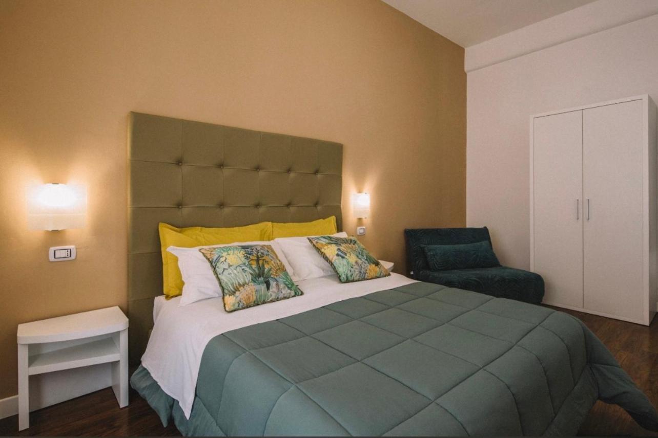 Tiziana'S House Bed & Breakfast Salerno Luaran gambar